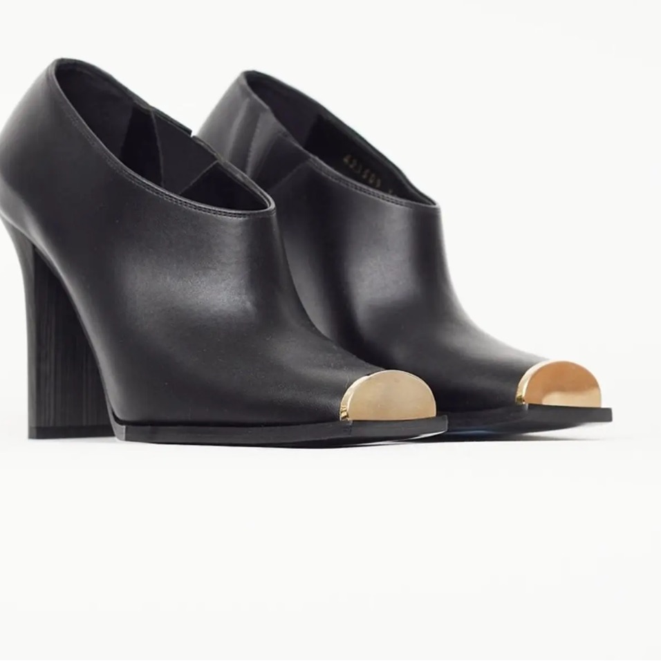 New In Box Stella Mccartney Square Toe Booties With Gold Toe Plate